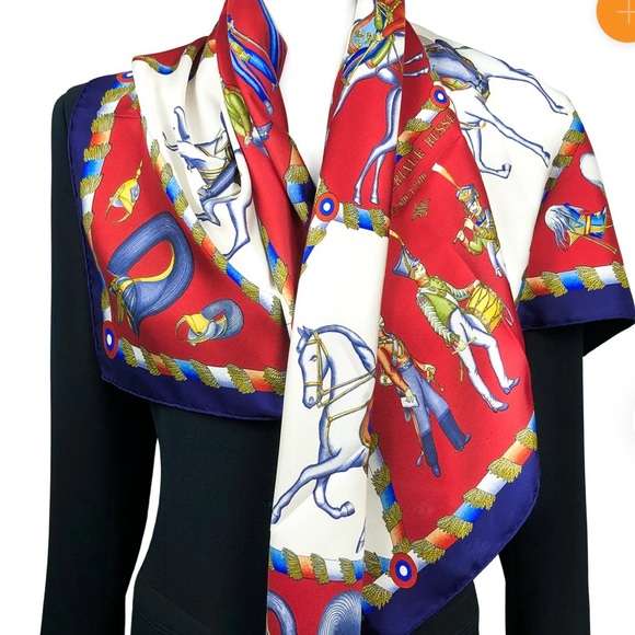 Authentic Hermes ๐ฏ silk scarf - Picture 2 of 8